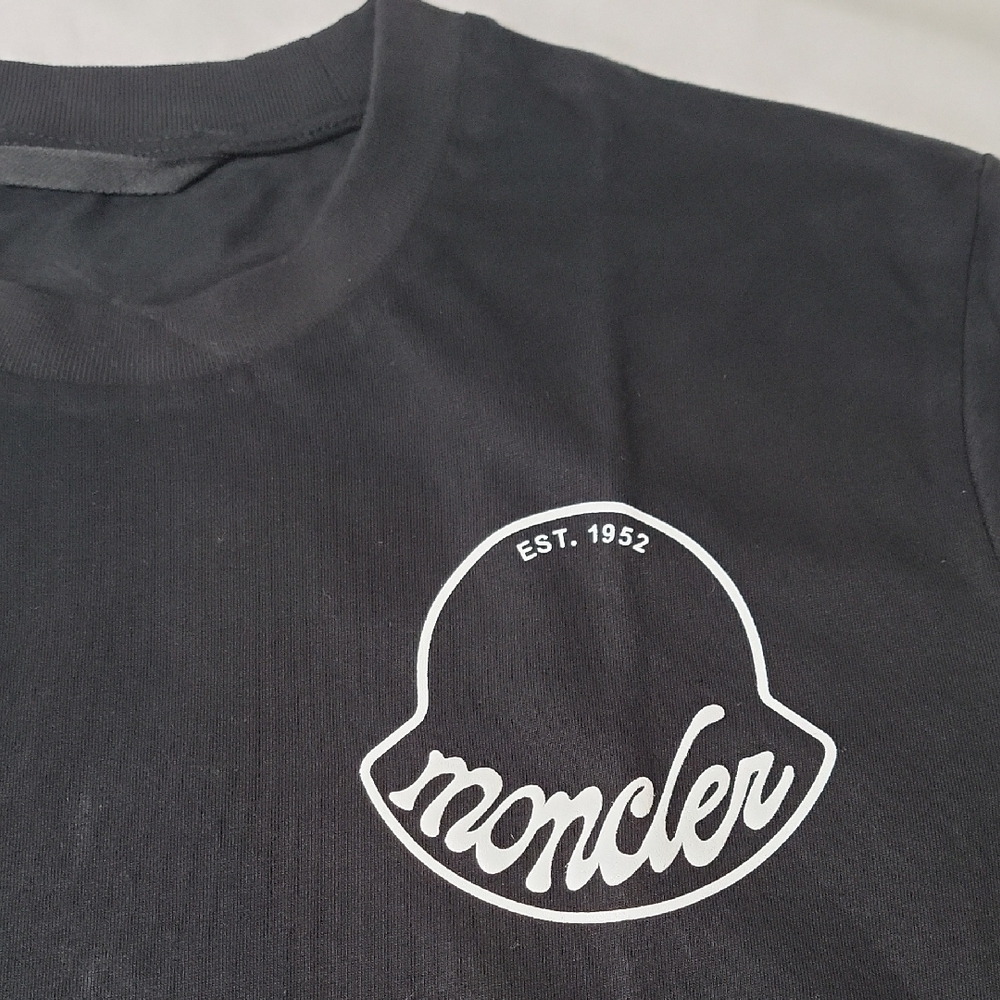 Moncler Black Short Sleeve T-Shirt with White Logo - Picture 2 of 6